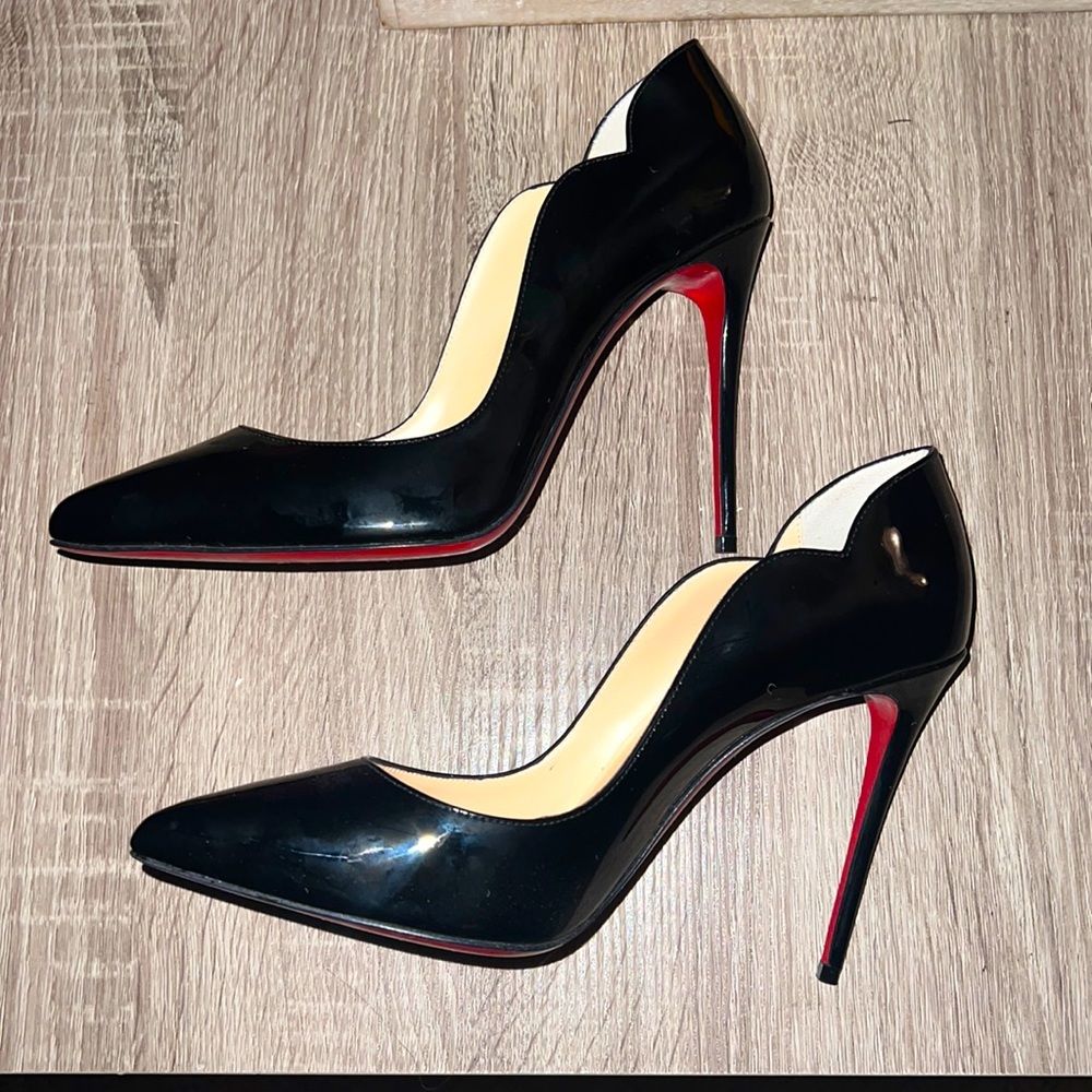 Black Christian Louboutin red bottom heels